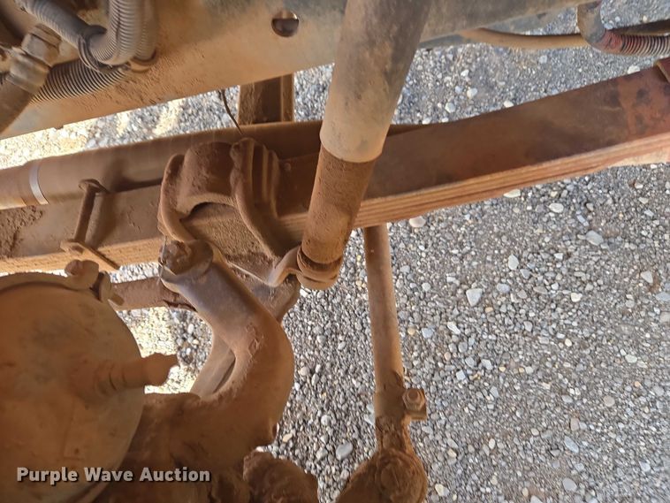 image for item ET5068 1997 International 8100 water truck