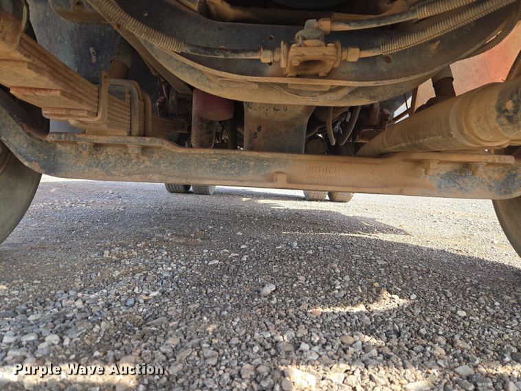 image for item ET5068 1997 International 8100 water truck
