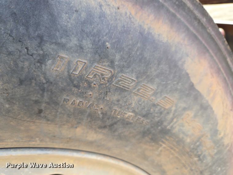 image for item ET5068 1997 International 8100 water truck