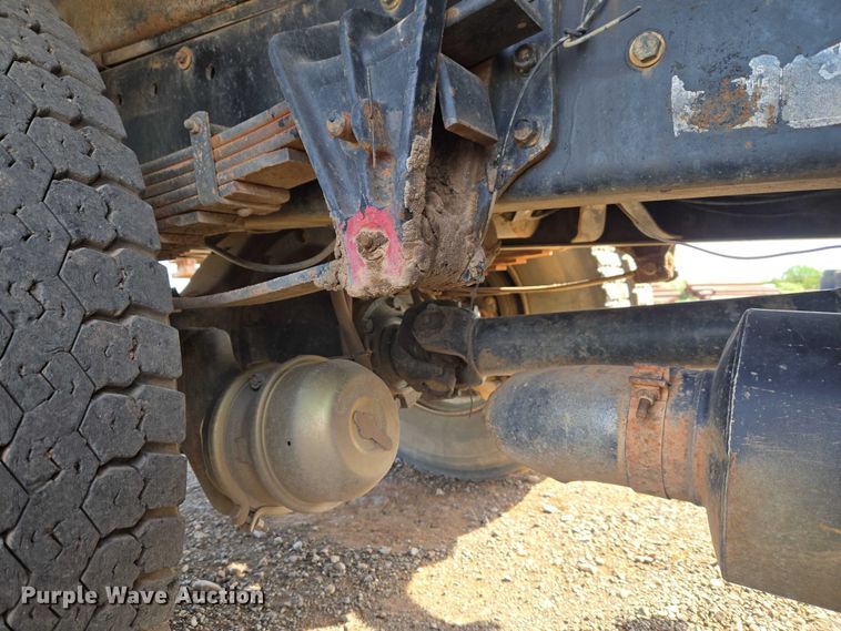 image for item ET5068 1997 International 8100 water truck