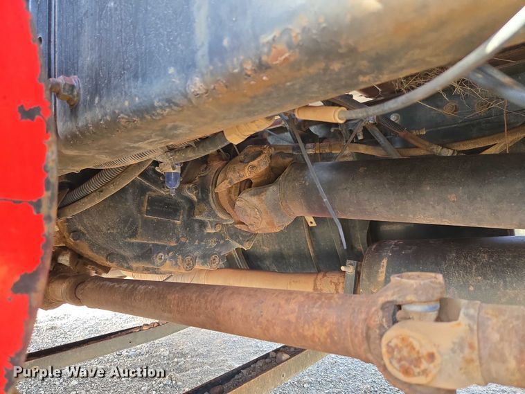 image for item ET5068 1997 International 8100 water truck