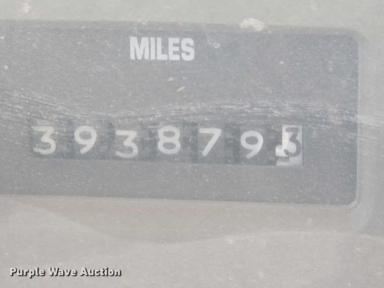 image for item ET5068 1997 International 8100 water truck