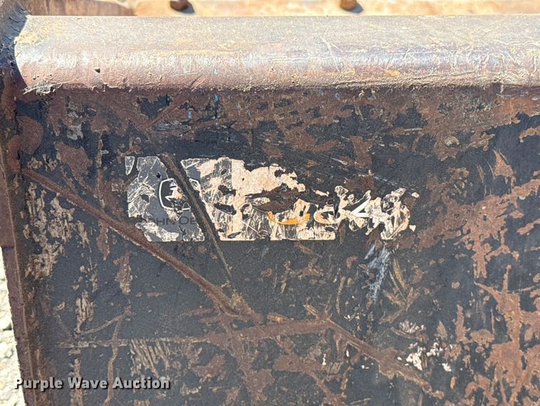image for item ET6117 2021 John Deere 331G tracked skid steer loader