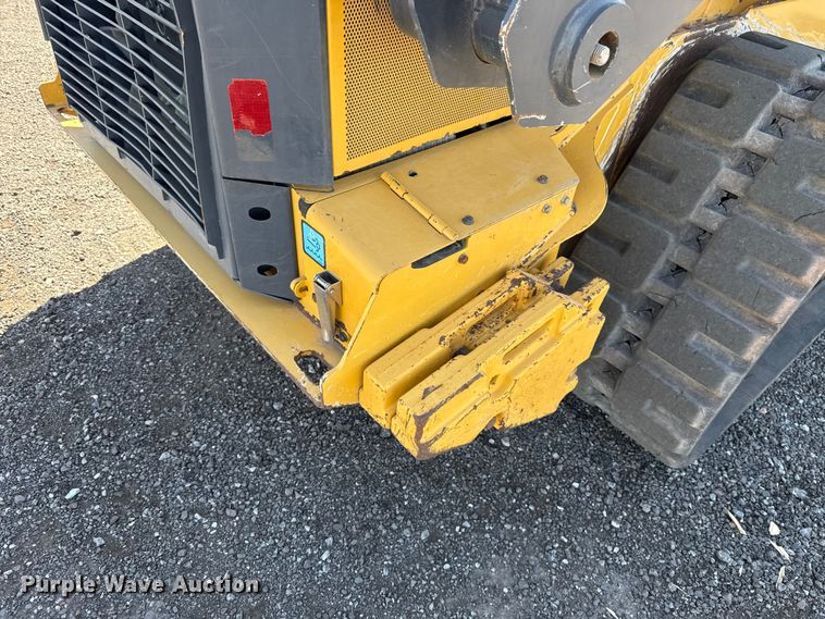 image for item ET6117 2021 John Deere 331G tracked skid steer loader