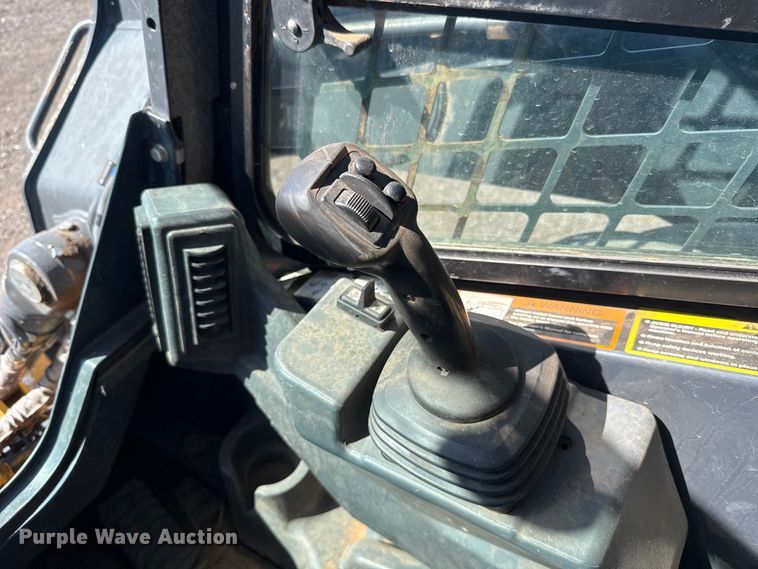 image for item ET6117 2021 John Deere 331G tracked skid steer loader