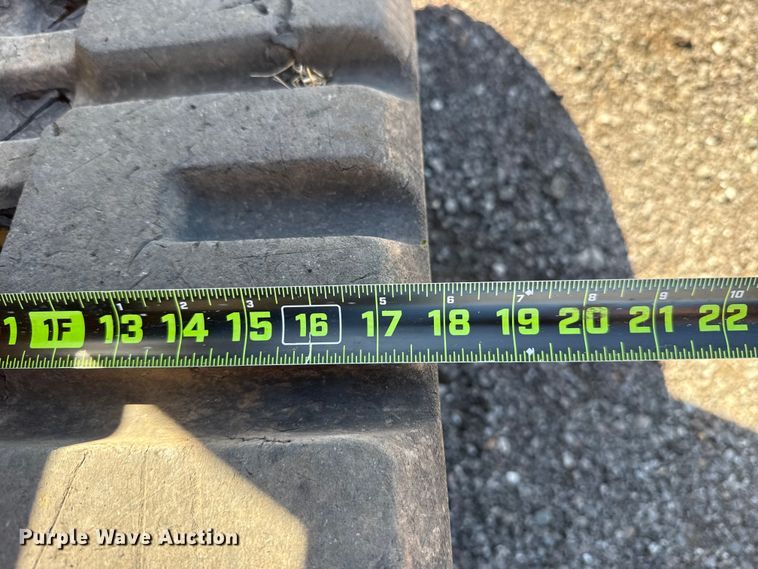 image for item ET6117 2021 John Deere 331G tracked skid steer loader