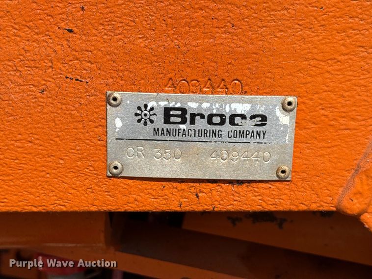 image for item ET6122 2016 Broce CR350 broom