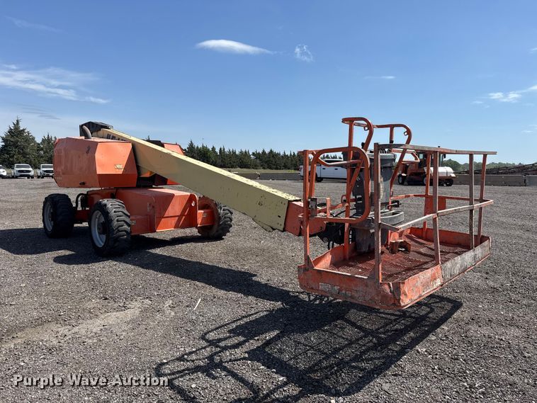 image for item ET6123 2014 JLG 600S boom lift