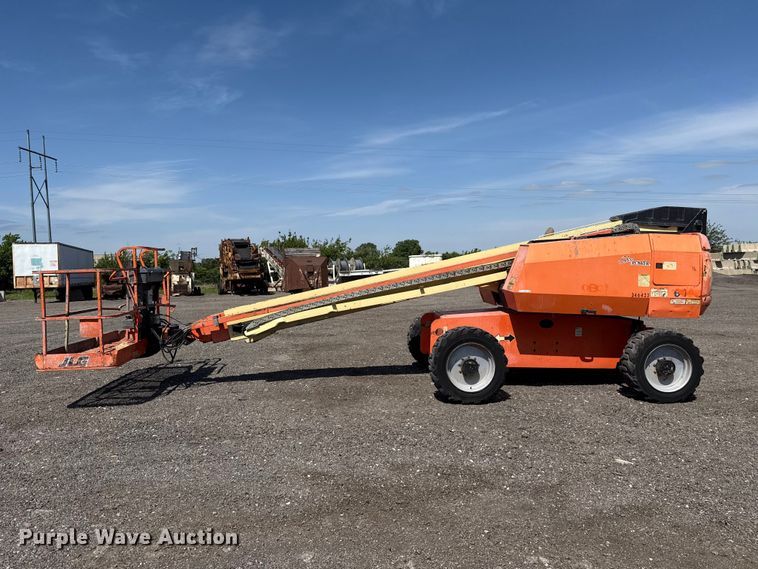 image for item ET6123 2014 JLG 600S boom lift
