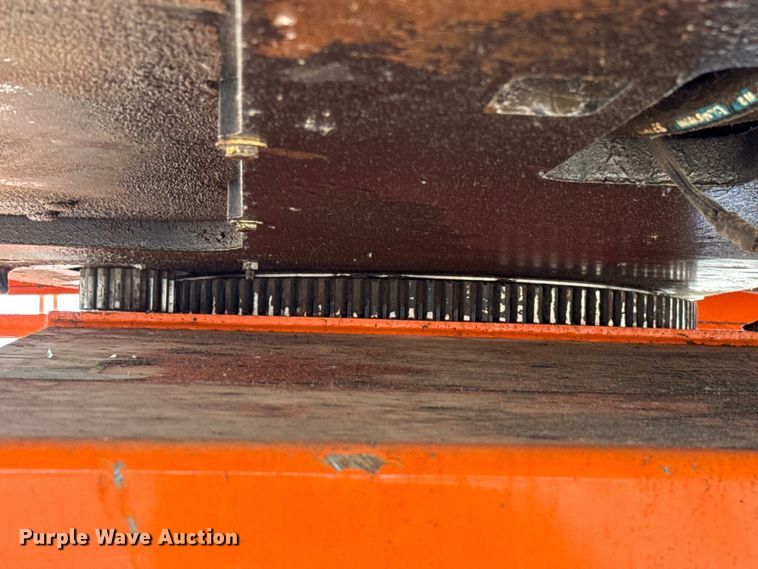 image for item ET6123 2014 JLG 600S boom lift