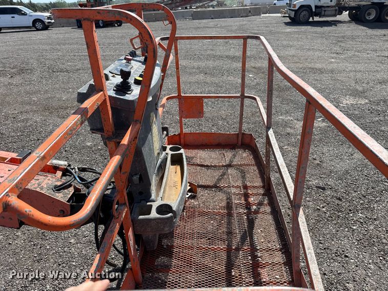 image for item ET6123 2014 JLG 600S boom lift