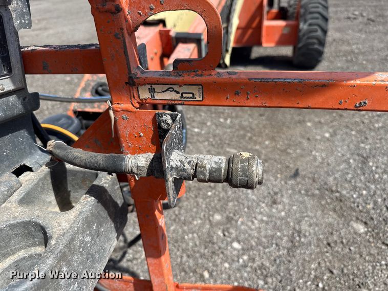 image for item ET6123 2014 JLG 600S boom lift