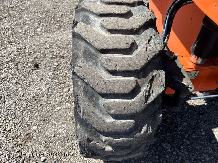 image for item ET6123 2014 JLG 600S boom lift