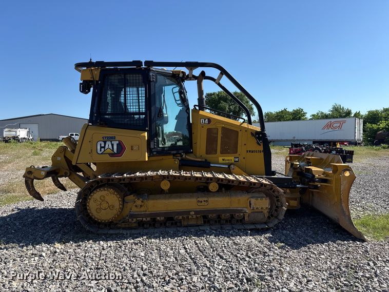 image for item ET6138 2022 Caterpillar D4 dozer