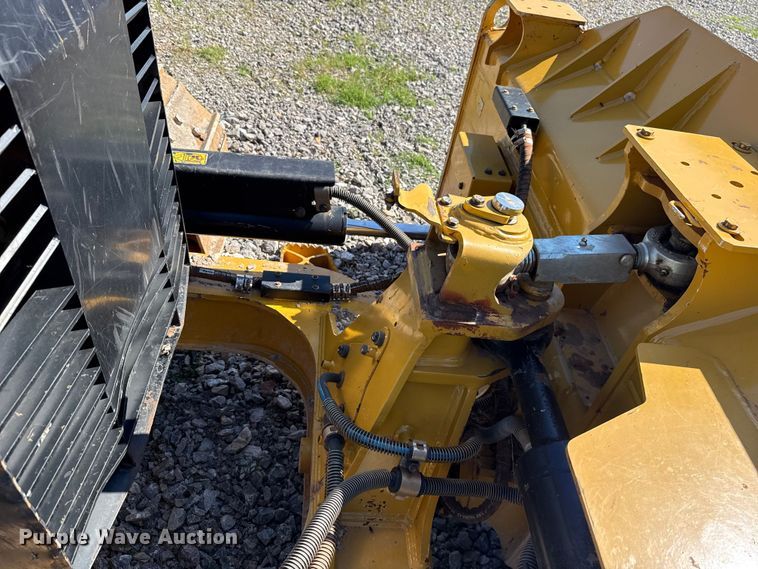 image for item ET6138 2022 Caterpillar D4 dozer