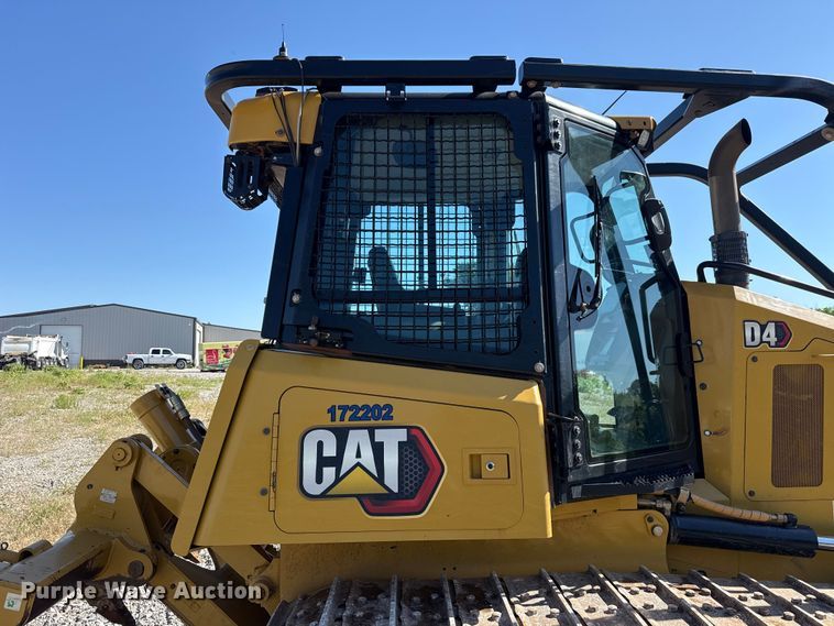 image for item ET6138 2022 Caterpillar D4 dozer