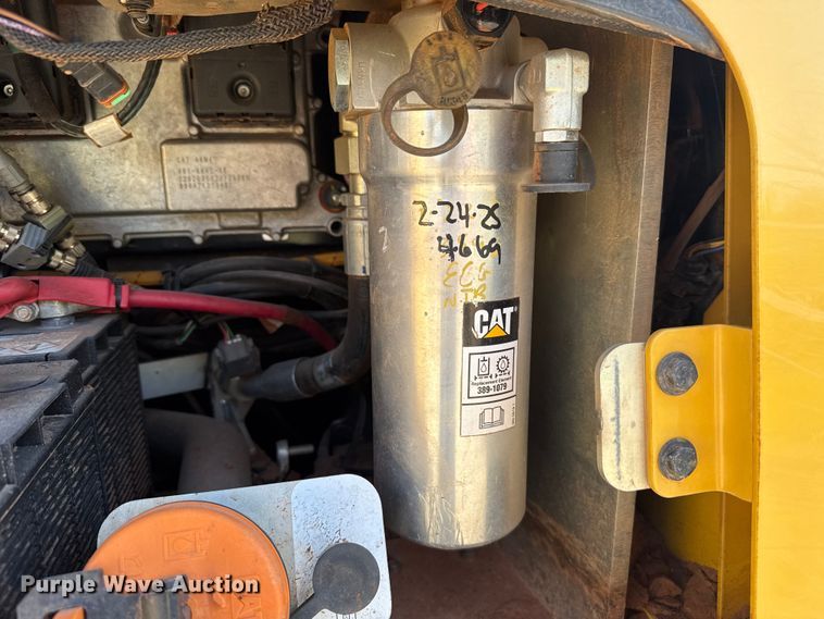 image for item ET6138 2022 Caterpillar D4 dozer