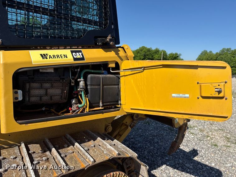 image for item ET6138 2022 Caterpillar D4 dozer