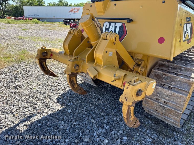 image for item ET6138 2022 Caterpillar D4 dozer