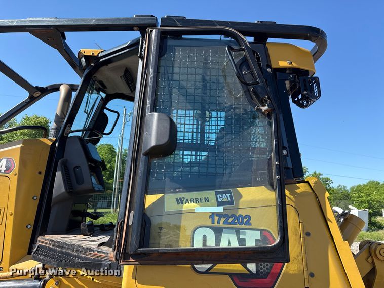 image for item ET6138 2022 Caterpillar D4 dozer