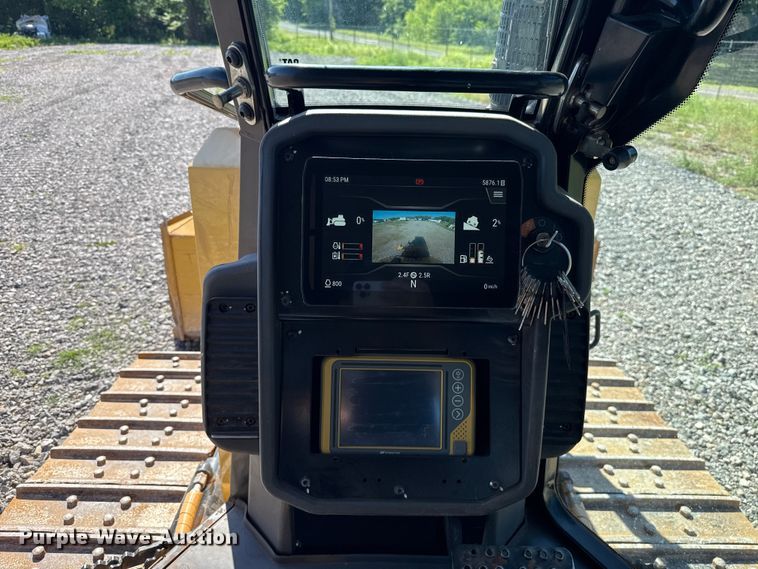 image for item ET6138 2022 Caterpillar D4 dozer