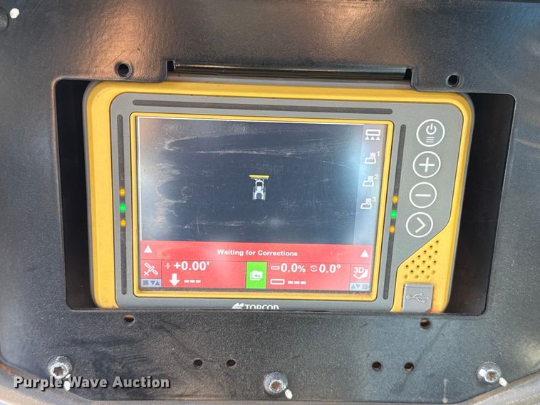 image for item ET6138 2022 Caterpillar D4 dozer