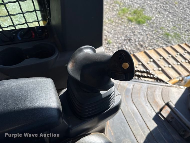 image for item ET6138 2022 Caterpillar D4 dozer