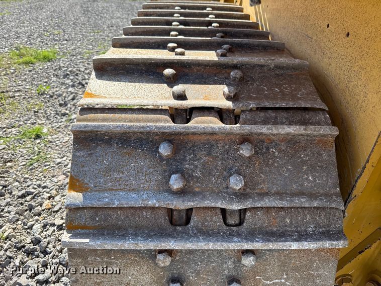 image for item ET6138 2022 Caterpillar D4 dozer