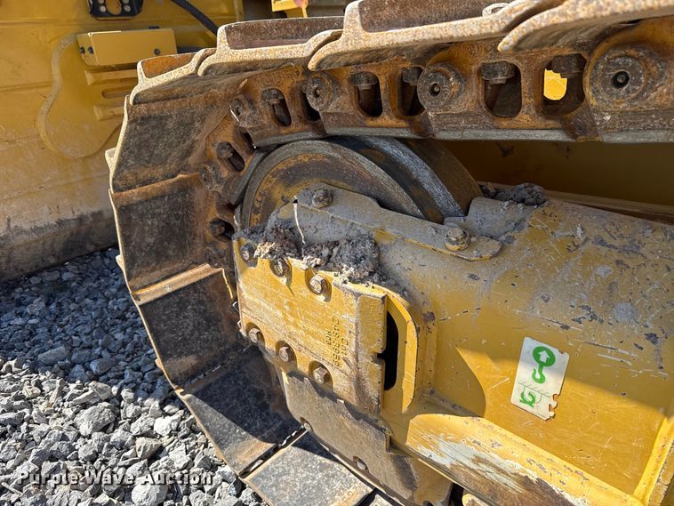 image for item ET6138 2022 Caterpillar D4 dozer