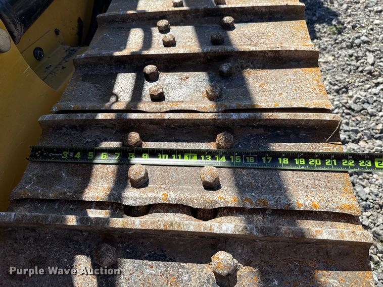 image for item ET6138 2022 Caterpillar D4 dozer