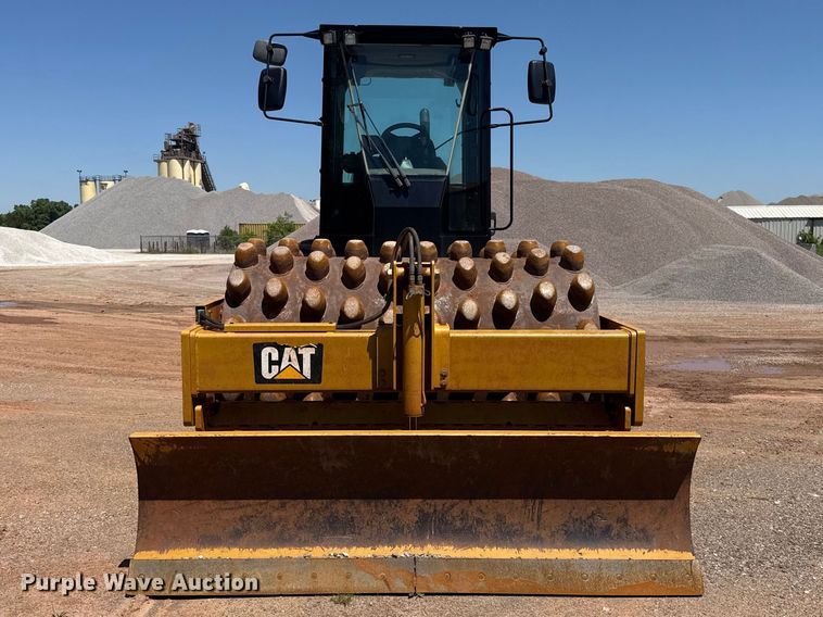 image for item ET6139 2018 Caterpillar CP56B single drum vibratory roller