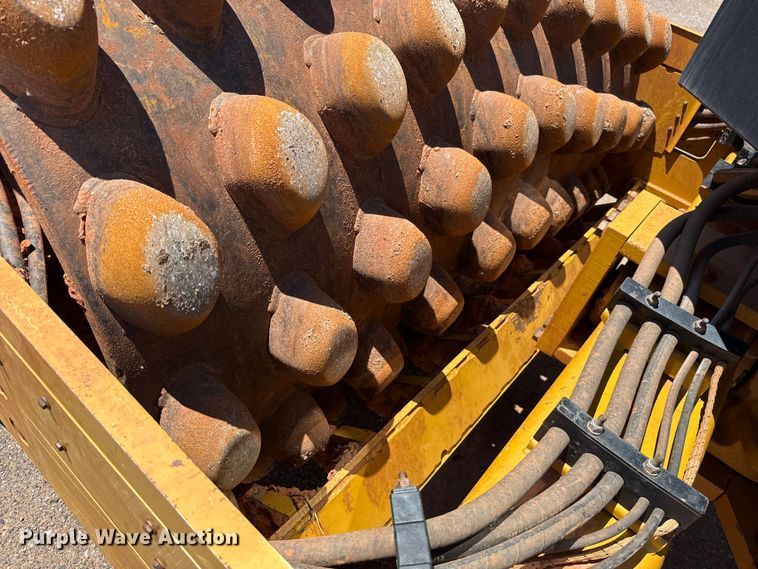 image for item ET6139 2018 Caterpillar CP56B single drum vibratory roller