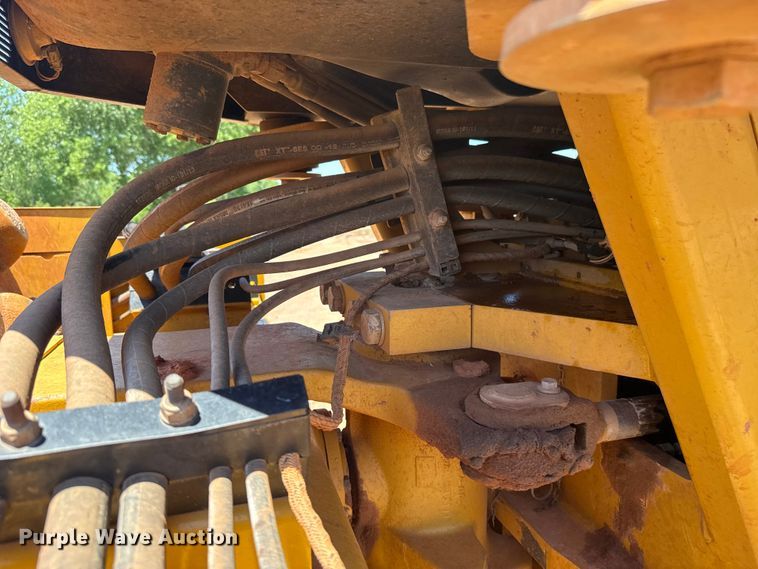 image for item ET6139 2018 Caterpillar CP56B single drum vibratory roller