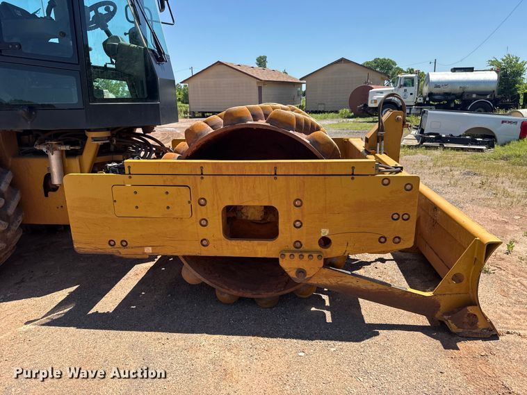 image for item ET6139 2018 Caterpillar CP56B single drum vibratory roller