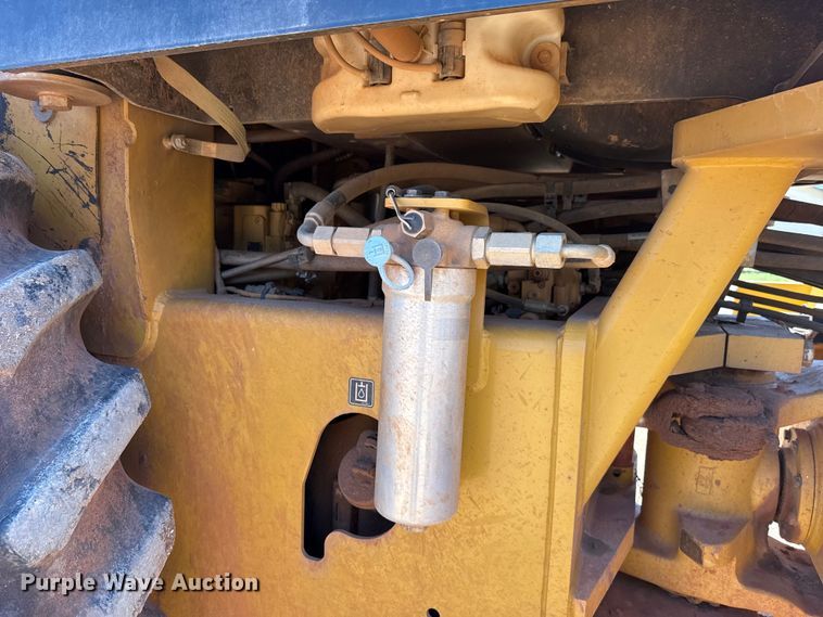 image for item ET6139 2018 Caterpillar CP56B single drum vibratory roller