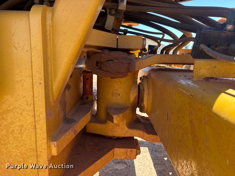 image for item ET6139 2018 Caterpillar CP56B single drum vibratory roller