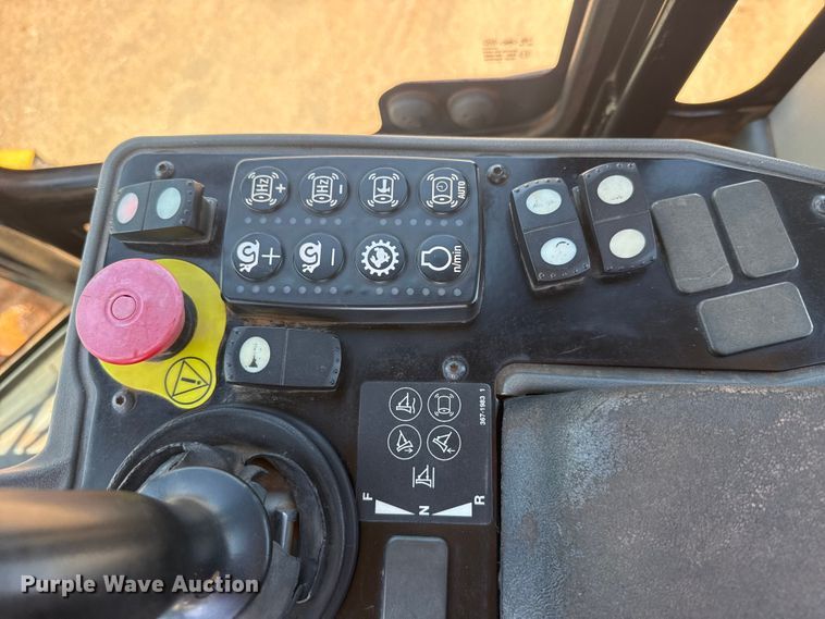 image for item ET6139 2018 Caterpillar CP56B single drum vibratory roller