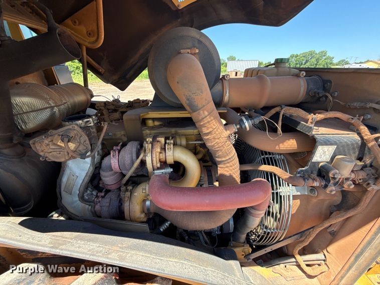 image for item ET6139 2018 Caterpillar CP56B single drum vibratory roller