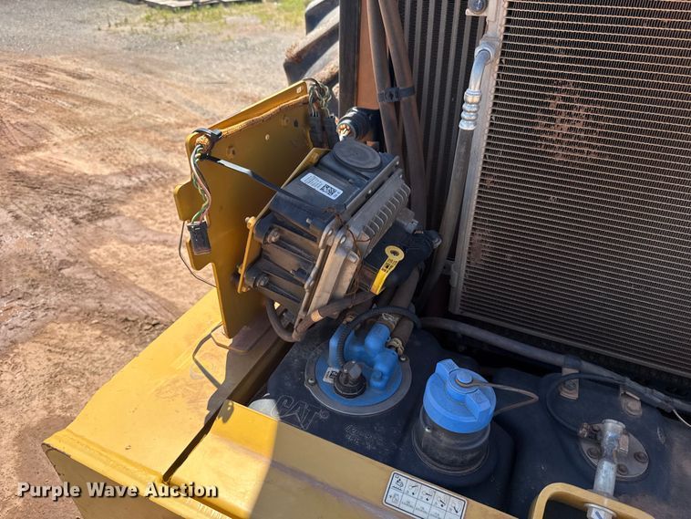 image for item ET6139 2018 Caterpillar CP56B single drum vibratory roller