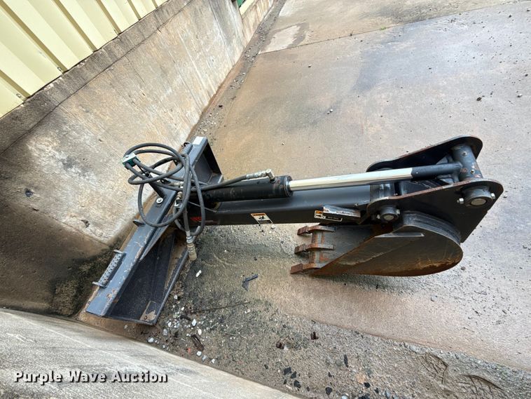 image for item ET6236 FFC LAF2301-0022 skid steer backhoe