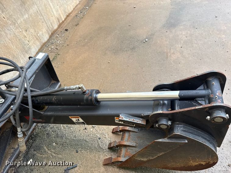 image for item ET6236 FFC LAF2301-0022 skid steer backhoe
