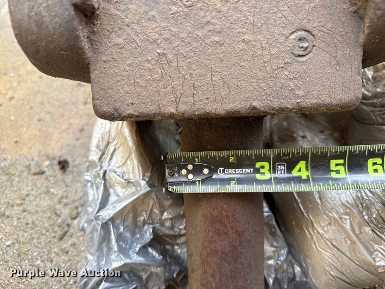 image for item ET6237 Bobcat  skid steer breaker