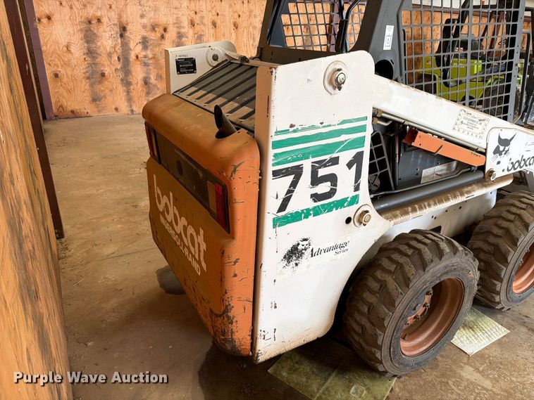 image for item ET6238 1999 Bobcat 751 skid steer loader