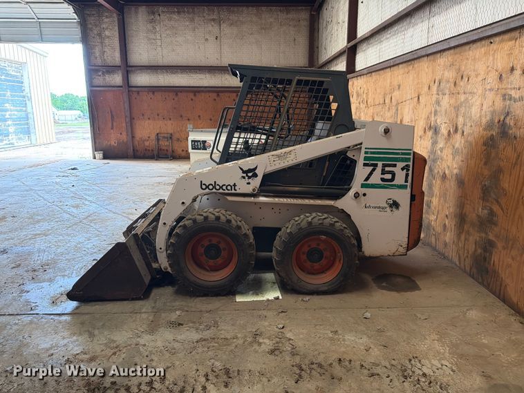 image for item ET6238 1999 Bobcat 751 skid steer loader
