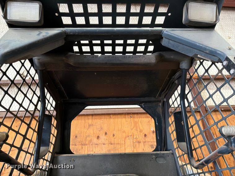image for item ET6238 1999 Bobcat 751 skid steer loader