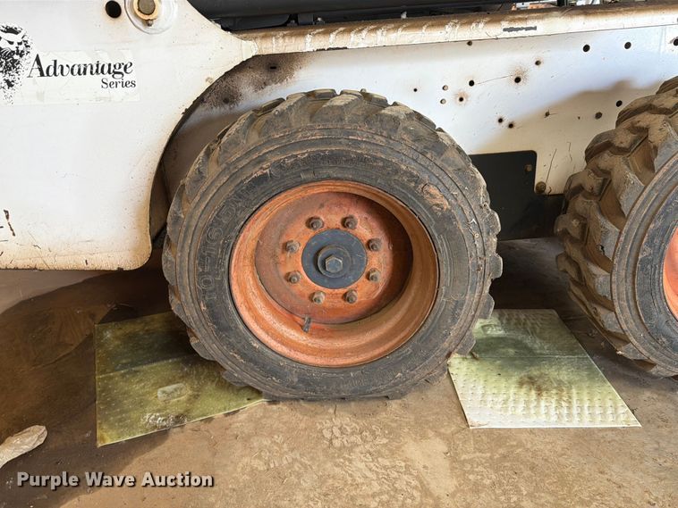 image for item ET6238 1999 Bobcat 751 skid steer loader