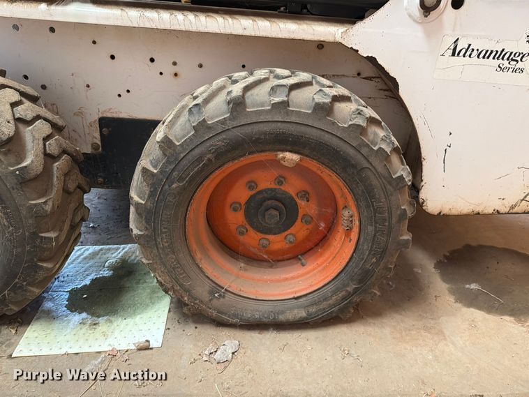 image for item ET6238 1999 Bobcat 751 skid steer loader