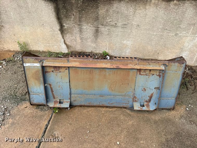 image for item ET6239 Bobcat  skid steer bucket
