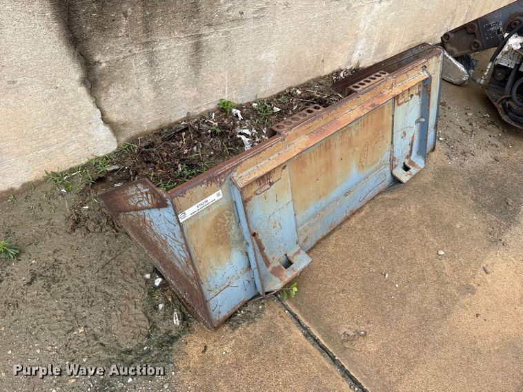 image for item ET6239 Bobcat  skid steer bucket