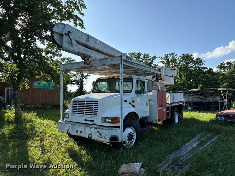 image for item ET6243 1996 International 4700 bucket truck
